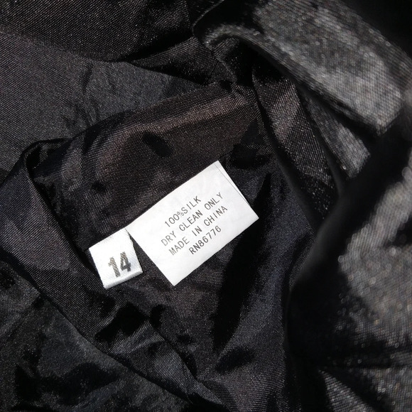 DUE per DUE Veste Silver & Black Dot Sleeveless Silk Dress size 14 - Picture 3 of 5